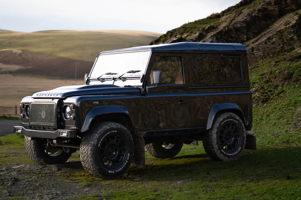 Land Rover Defender Cranked Lazer Lamp Front Bumper - 4mm SS. – Uproar 4x4