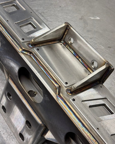 Land Rover Defender Titan Stainless Steel Tow Rear Step – Uproar 4x4