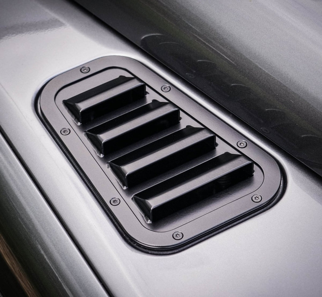 Land Rover Defender Titan Stainless Steel Wing Top Vents – Uproar 4x4